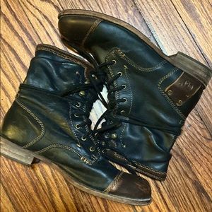 Womens CAT / caterpilllar boots, size 7